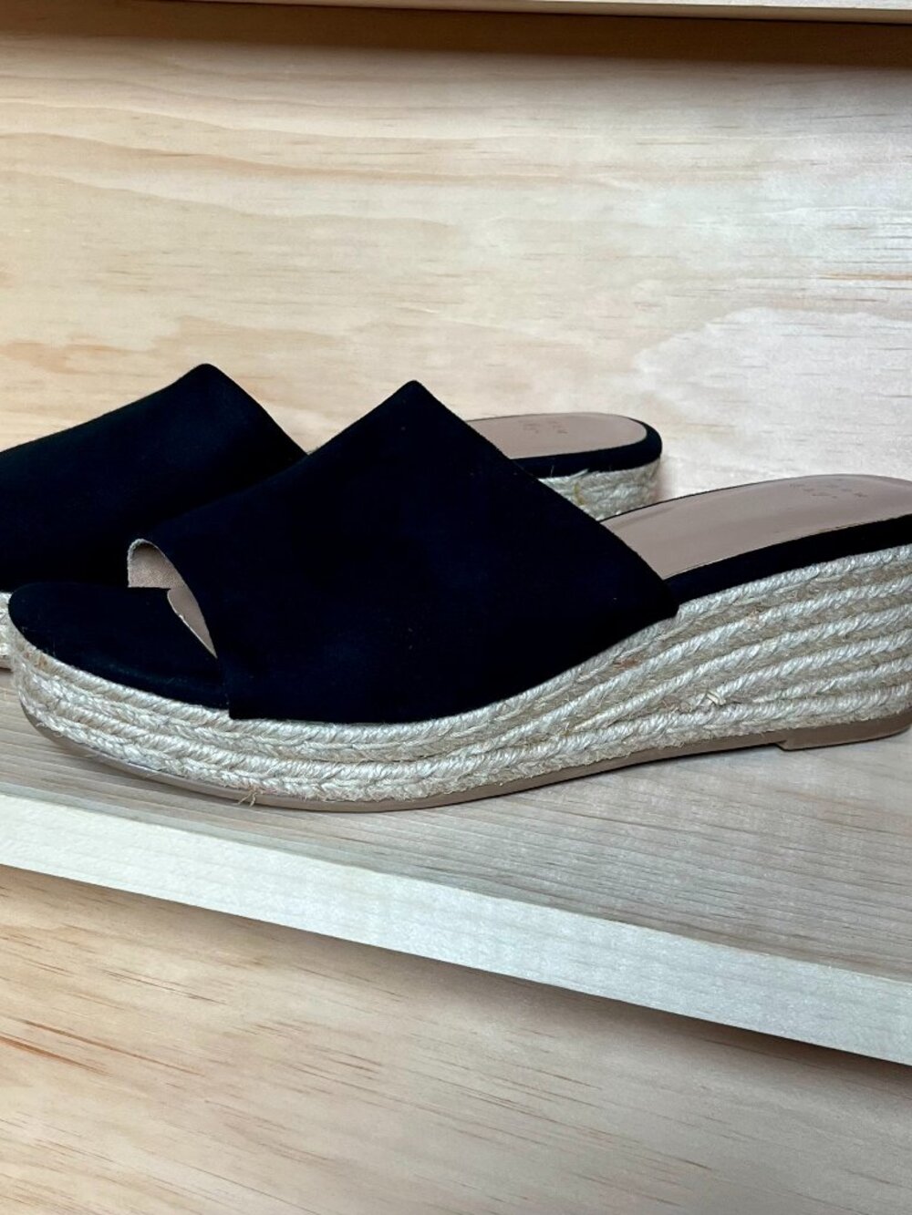 NWOB A New Day Black Faux Suede Open Toe Wedge Sandals Size 9